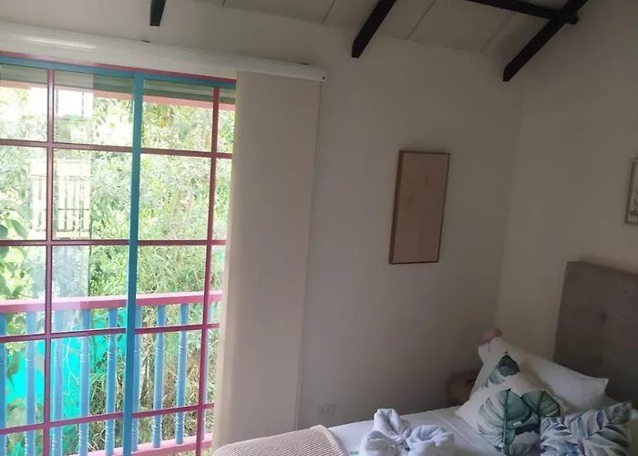 Apartamento Amplio Cerca Al Parque Guatape - Pajaros